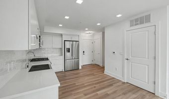 701 N HENRY St 401, Alexandria, VA 22314