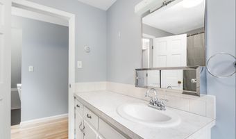 5 Austin Rd, Amherst, NH 03031