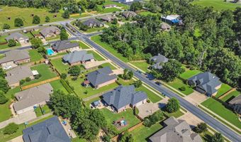 3705 Oakbrooke Ave, Bentonville, AR 72712