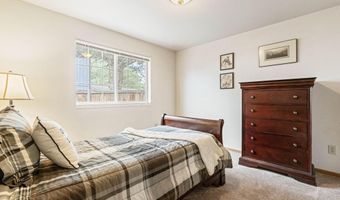 1165 W Winnie Ln, Carson City, NV 89703