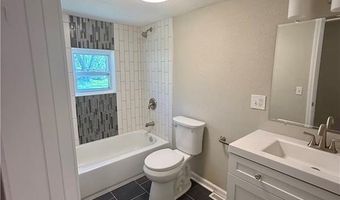 403 E Chestnut St, Archie, MO 64725