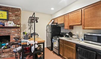 628 A St NE, Washington, DC 20002