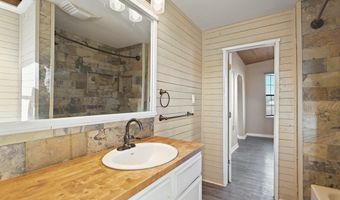 423 Mountain View Rd, Alpine, TX 79830