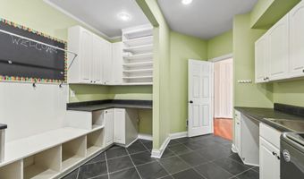 43257 AUGUSTINE Pl, Ashburn, VA 20147