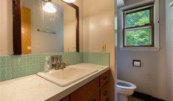 542 Garnette Rd, Akron, OH 44313