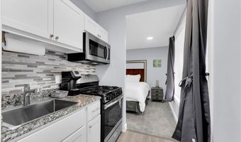 797 E Market St 209, Akron, OH 44305