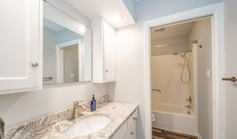 3711 Ironwood Pl, Anderson, IN 46011