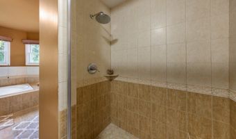 33 Perona Rd, Andover, NJ 07821