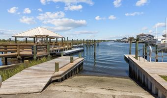 602 W Fort Macon Rd 135, Atlantic Beach, NC 28512