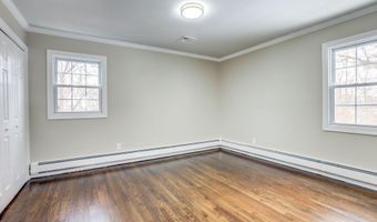 119 East Rd, Belford, NJ 07718