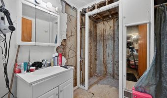 410 5th St, Aurora, IN 47001