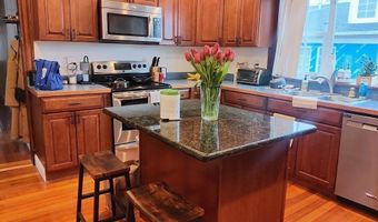 933 E Broadway 1, Boston, MA 02127
