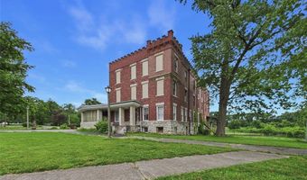 2009 Seminary St, Alton, IL 62002