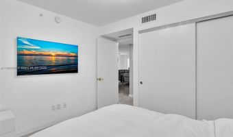 9821 E Bay Harbor Dr 302, Bay Harbor Islands, FL 33154