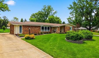 409 Mayfair Dr, Ballwin, MO 63011