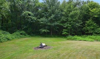 85 Maple St, Bellingham, MA 02019