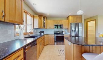 26255 Country Side Dr, Adel, IA 50003