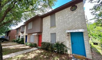 1039 N Chenango St, Angleton, TX 77515