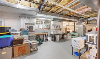 75 Orleton Ct, Cheshire, CT 06410