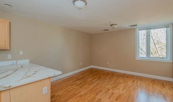 25 Alpine St 30, Boston, MA 02136