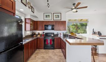 654 Kaupakalua Rd, Haiku, HI 96768