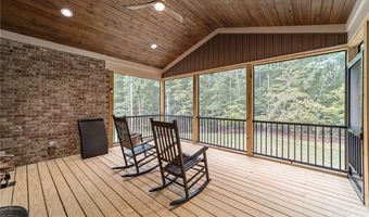 2589 Northmont Lake Dr, Asheboro, NC 27205