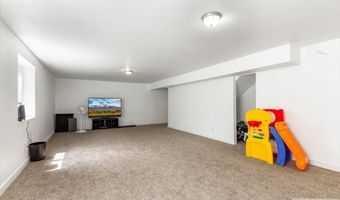 967 Clara Ct, Ammon, ID 83406