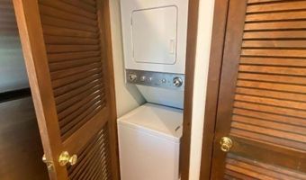 6 Davos Dr 8, Alloway, NJ 07462