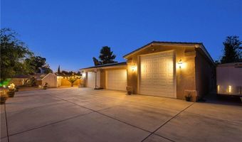 19420 Red Feather Rd, Apple Valley, CA 92307