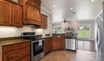 5817 Woodland Rd, Bartlesville, OK 74006