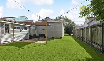 430 LEBEAU St, Arabi, LA 70032