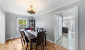 73 Davis Dr, Bergenfield, NJ 07621