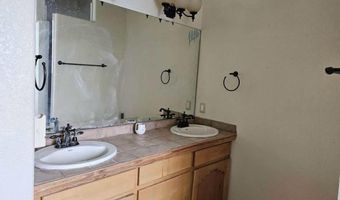 1402 S Twenty-Fourth St, Artesia, NM 88210