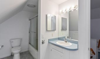 37 Bilodeau Ct, Burlington, VT 05401