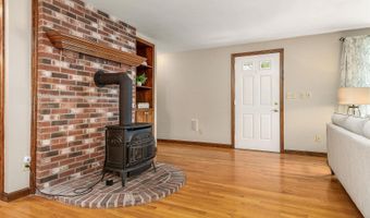 43 Lone Pine Cir, Barrington, NH 03825