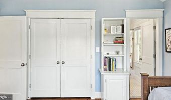 416 E ALEXANDRIA Ave, Alexandria, VA 22301