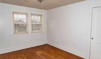 260 Grosvenor Ave, East Providence, RI 02914