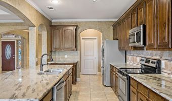 8413 Kelly Ln, Alvarado, TX 76009