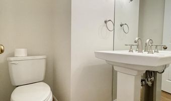 1819 DUFFIELD Ln, Alexandria, VA 22307