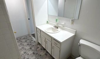 6011 EMERSON St 402, Bladensburg, MD 20710