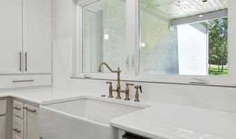 908 Cimarron Cv, Benton, AR 72019