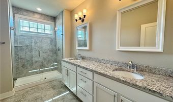 900 NE Heights Ln, Bentonville, AR 72712