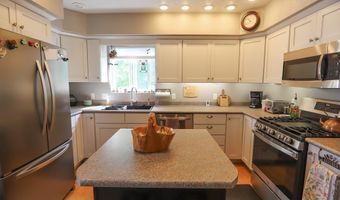 156 High St, Buffalo, WY 82834