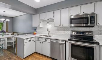 13927 Herald Ct, Apple Valley, MN 55124