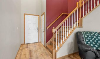 5048 Yuma Ln N, Plymouth, MN 55446