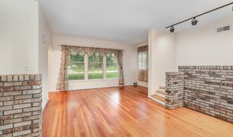 1027 W Superior St, Alma, MI 48801