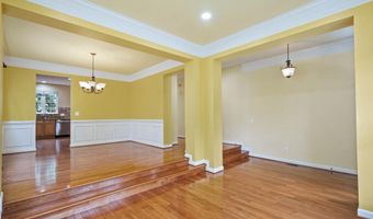7517 LINDBERG Dr, Alexandria, VA 22306