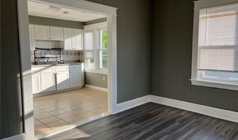 70 Oliver St 3f, Bristol, RI 02809