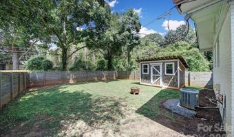 3335 Dunaire Dr, Charlotte, NC 28205