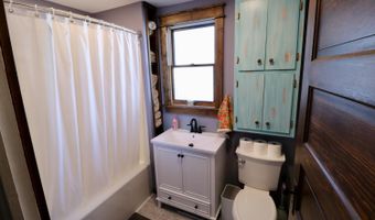 808 Western Ave, Batesville, IN 47006